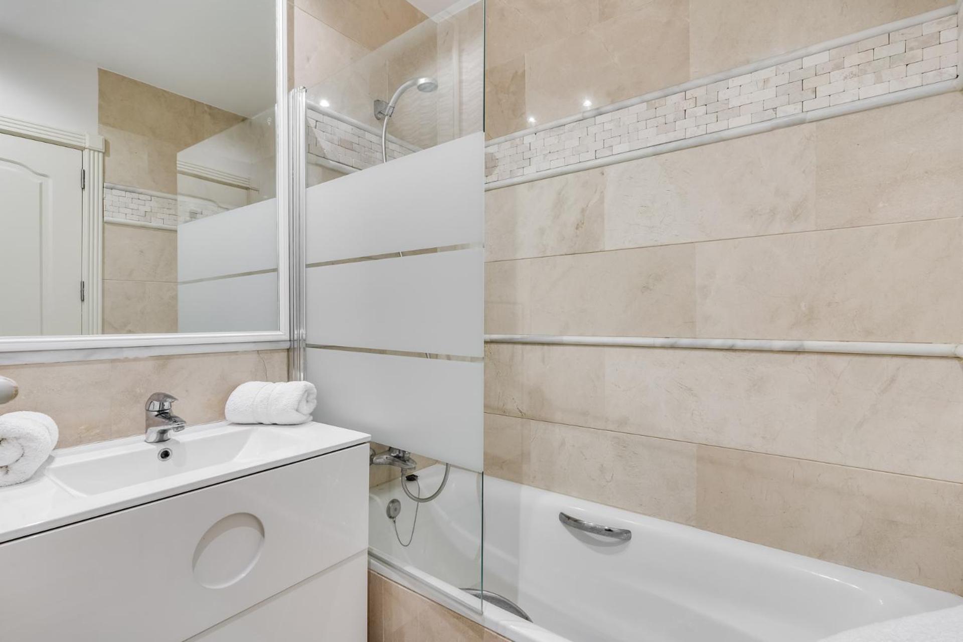 Molo Residences Boutique Apartments & Spa マルベーリャ エクステリア 写真