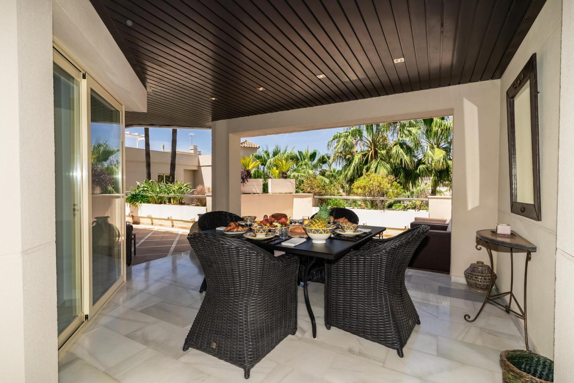 Molo Residences Boutique Apartments & Spa マルベーリャ エクステリア 写真