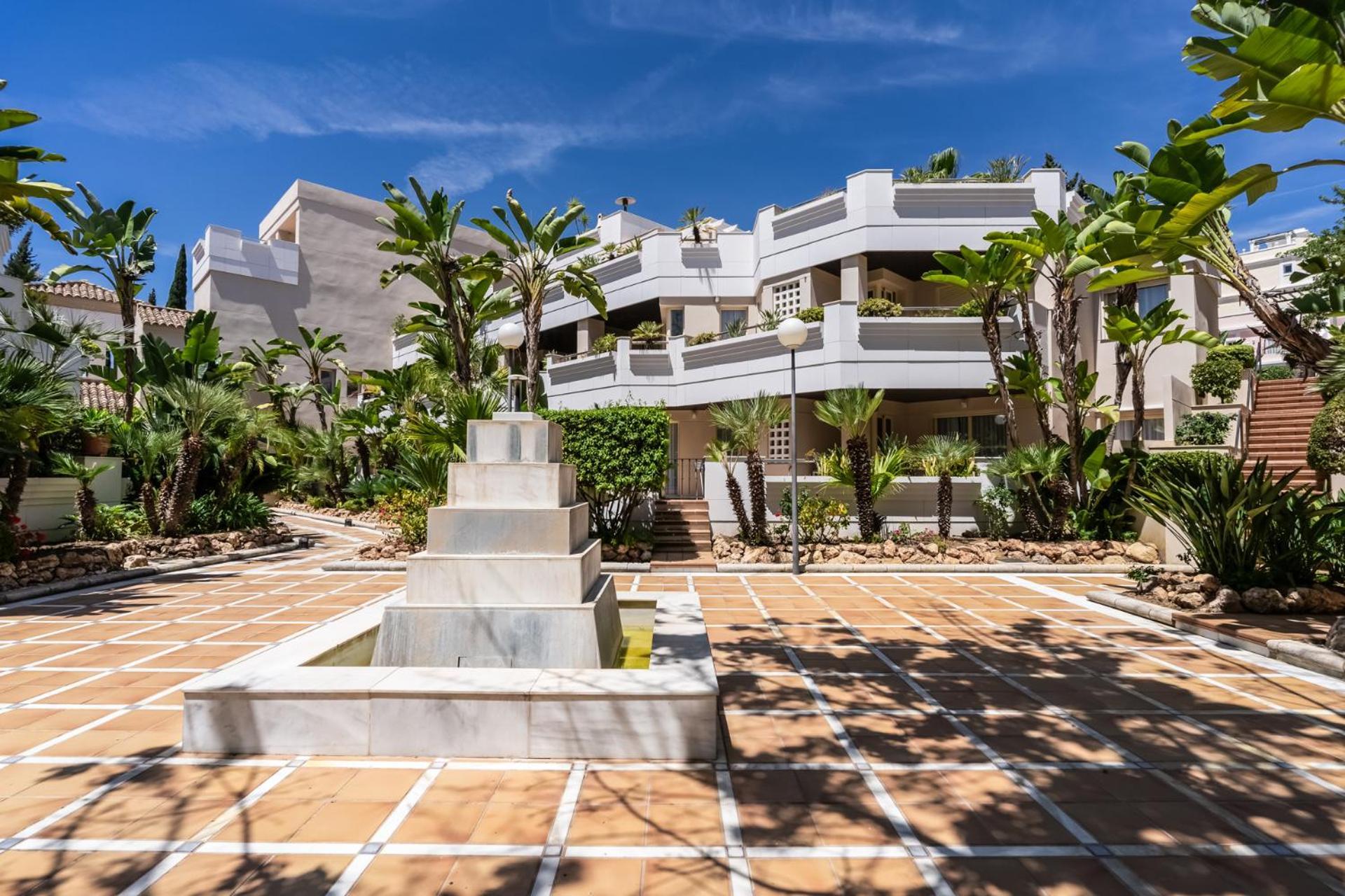 Molo Residences Boutique Apartments & Spa マルベーリャ エクステリア 写真