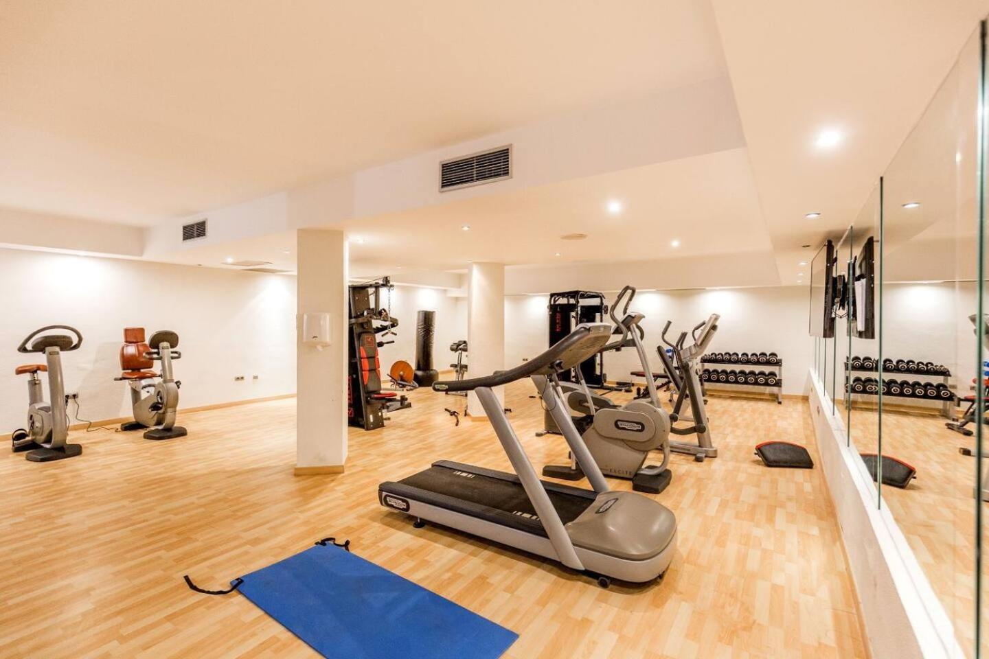 Molo Residences Boutique Apartments & Spa マルベーリャ エクステリア 写真
