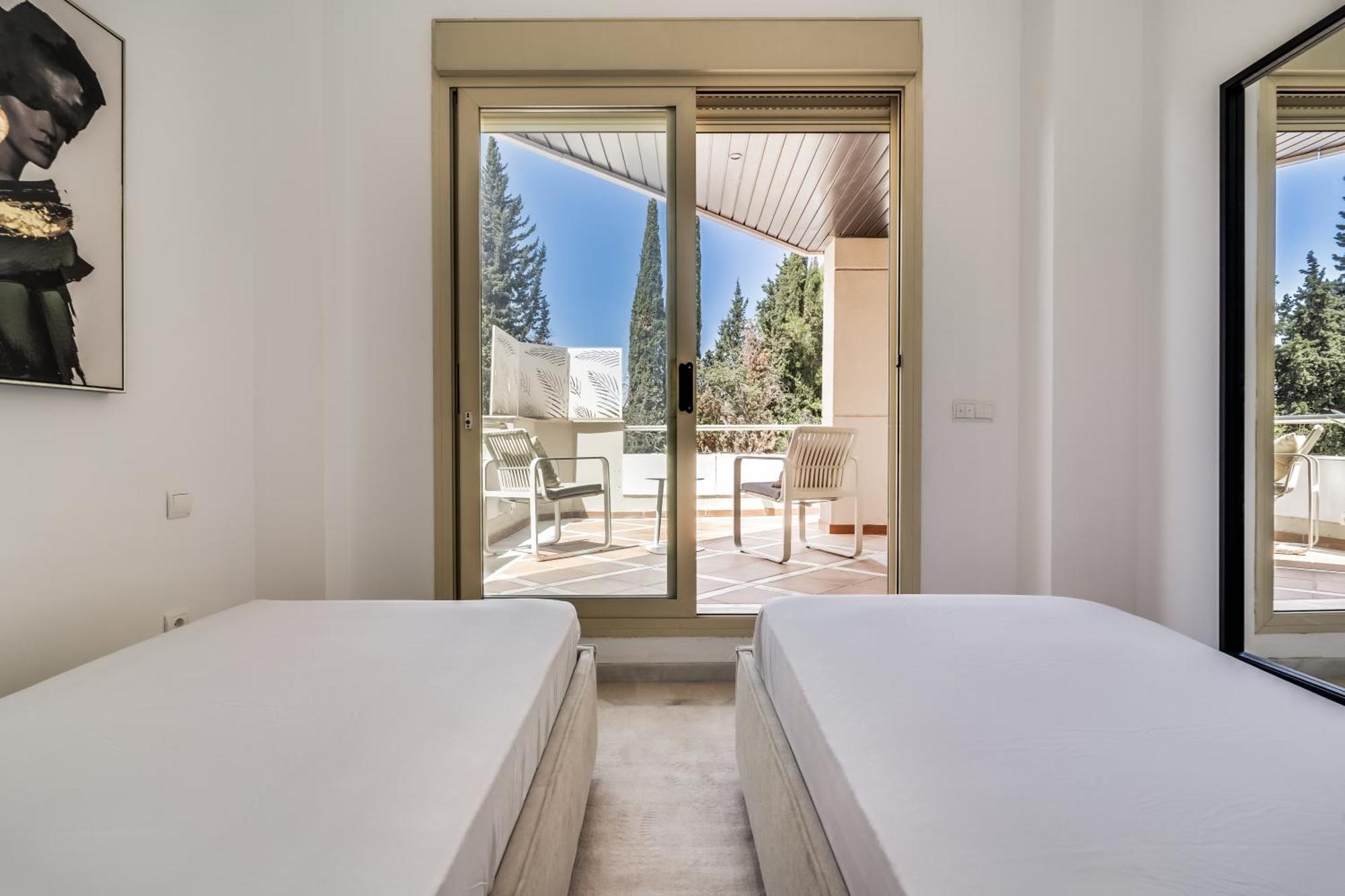 Molo Residences Boutique Apartments & Spa マルベーリャ エクステリア 写真