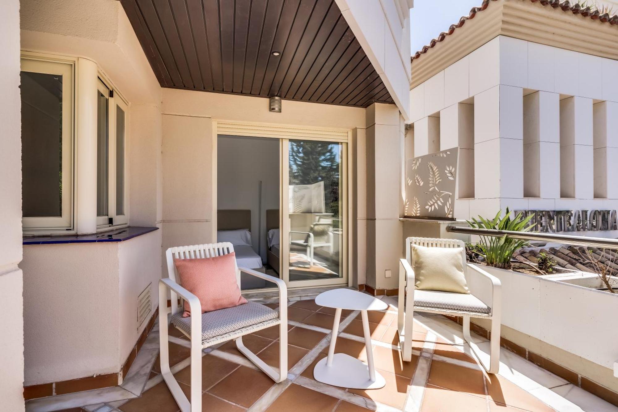 Molo Residences Boutique Apartments & Spa マルベーリャ エクステリア 写真
