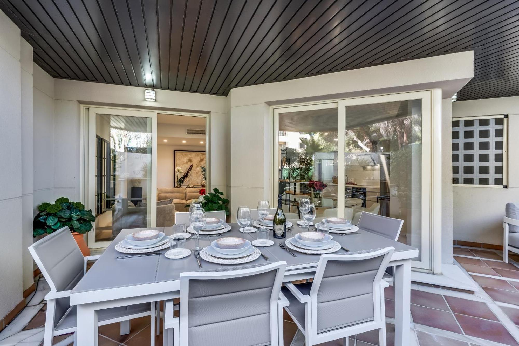 Molo Residences Boutique Apartments & Spa マルベーリャ エクステリア 写真