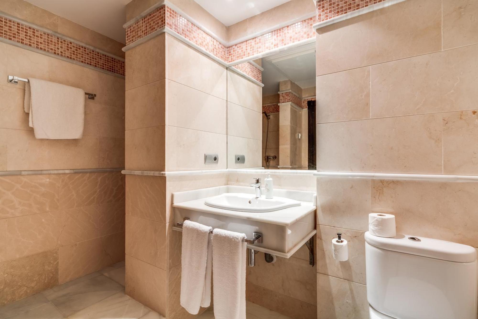 Molo Residences Boutique Apartments & Spa マルベーリャ エクステリア 写真